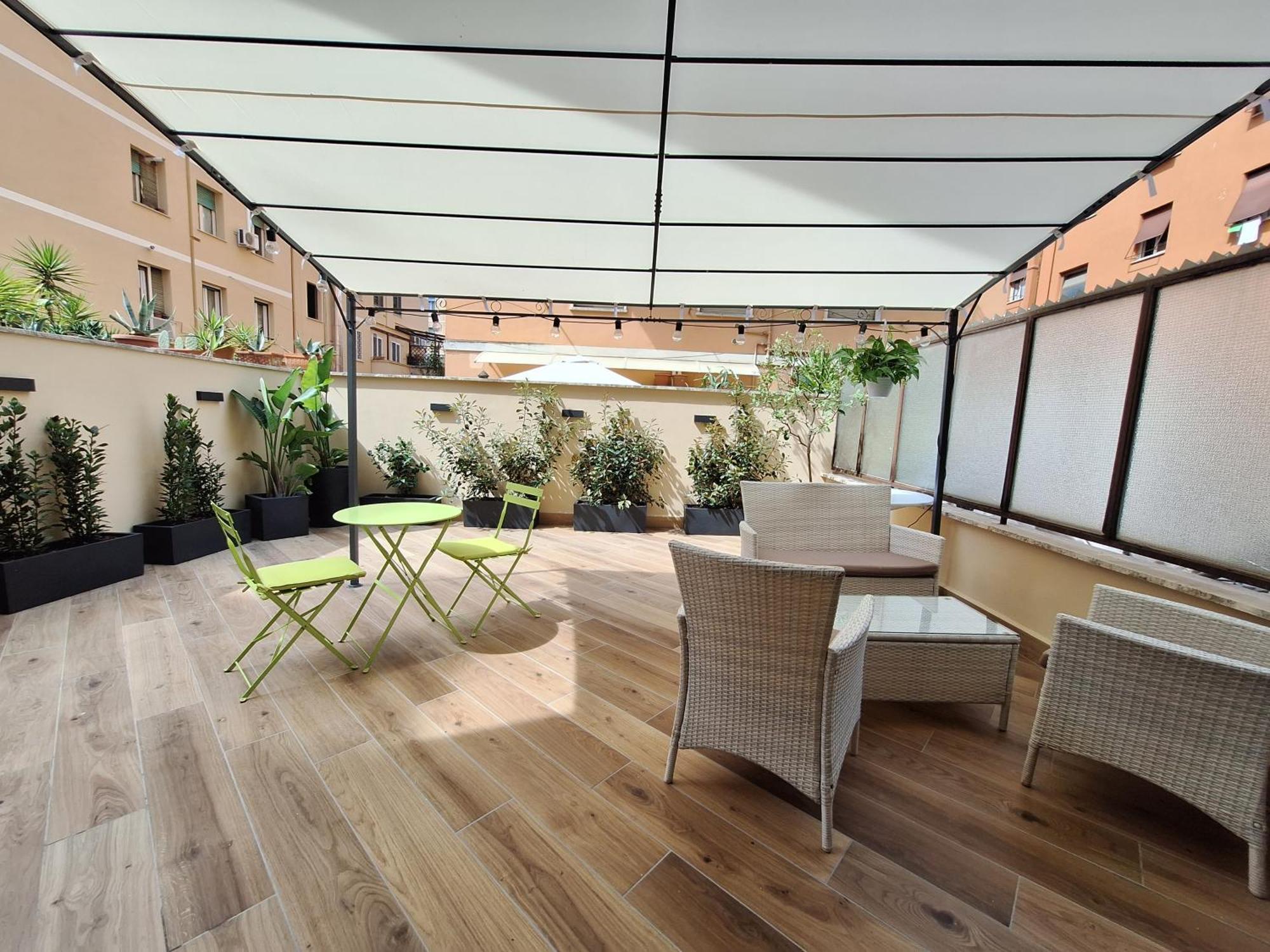 Peaceful 2 Bedrooms With Patio, Near Metro A * Rom