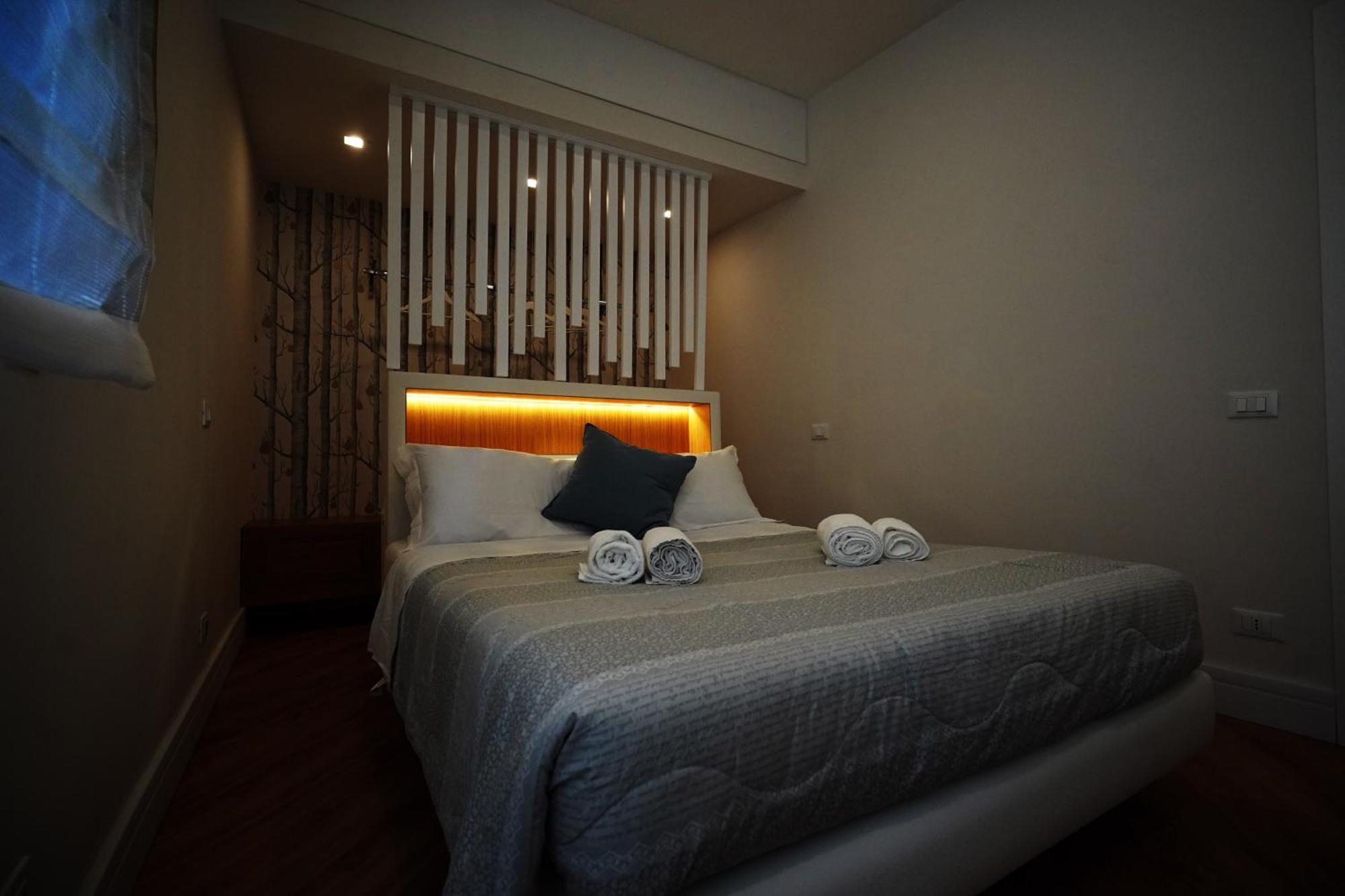 Apartment Peaceful 2 Bedrooms With Patio, Near Metro A Rom
